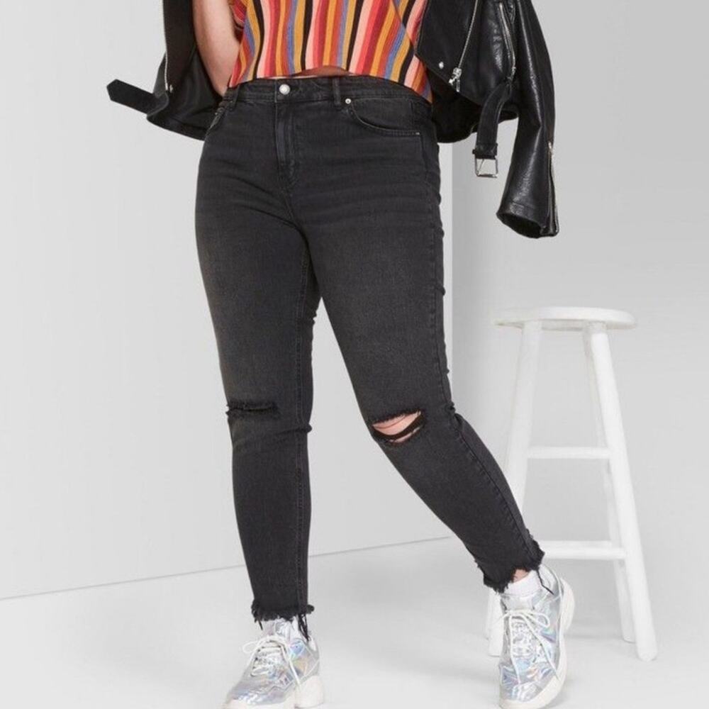 NWT Wild Fable Distressed Skinny Jeans